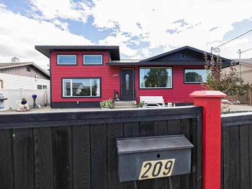 209 Thrupp Street, Kamloops, BC - Outdoor