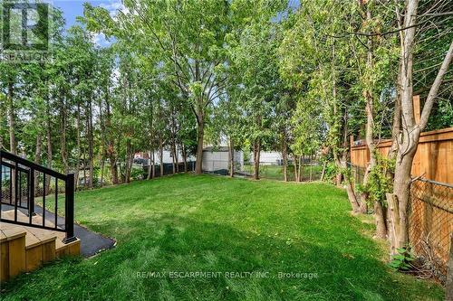 875 Fennell Avenue E, Hamilton, ON - Outdoor