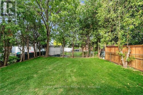 875 Fennell Avenue E, Hamilton, ON - Outdoor