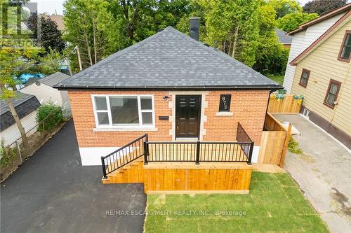 875 Fennell Avenue E, Hamilton, ON - Outdoor