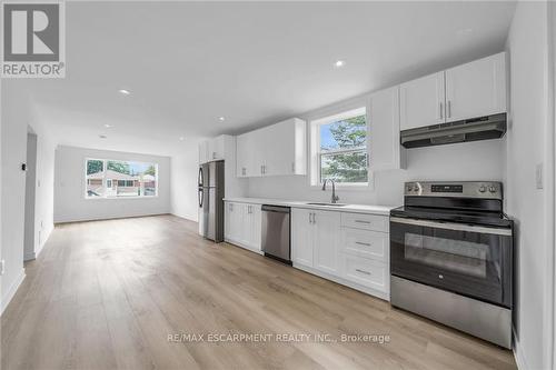 875 Fennell Avenue E, Hamilton, ON - Indoor Photo Showing Kitchen With Stainless Steel Kitchen