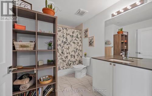 127 - 50 Lakebreeze Drive, Clarington (Newcastle), ON - Indoor Photo Showing Bathroom