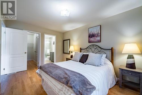 10 - 861 Wentworth Street, Peterborough (Otonabee), ON - Indoor Photo Showing Bedroom