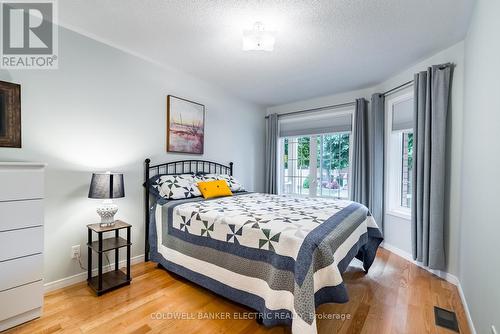 10 - 861 Wentworth Street, Peterborough (Otonabee), ON - Indoor Photo Showing Bedroom