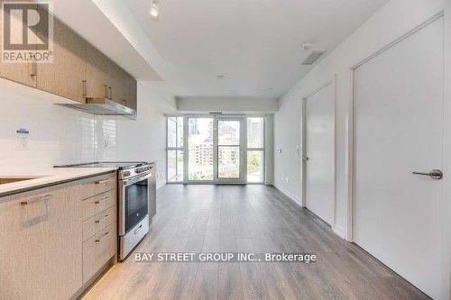 1111 - 219 Dundas Street E, Toronto, ON - Indoor Photo Showing Kitchen