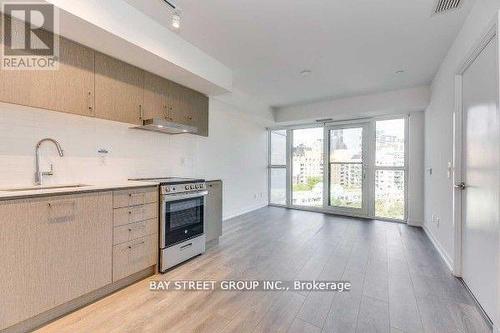 1111 - 219 Dundas Street E, Toronto, ON - Indoor Photo Showing Kitchen