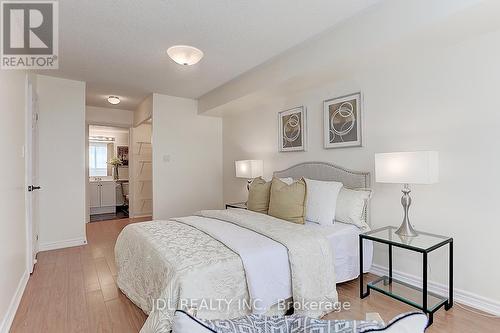 709 - 1700 Eglinton Avenue E, Toronto (Victoria Village), ON - Indoor Photo Showing Bedroom