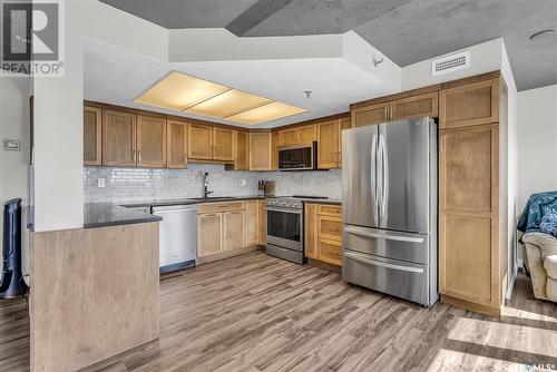 1260 424 Spadina Crescent E, Saskatoon, SK - Indoor Photo Showing Kitchen With Stainless Steel Kitchen