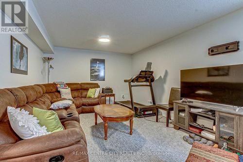 71 Compass Trail, Central Elgin (Port Stanley), ON - Indoor Photo Showing Living Room