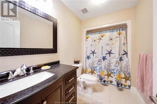 878 Southwood, Lakeshore, ON - Indoor Photo Showing Bathroom