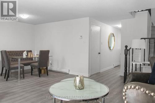 82 Loggers Run, Barrie, ON - Indoor Photo Showing Dining Room