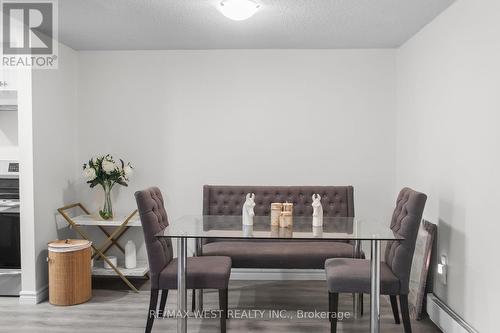 82 Loggers Run, Barrie (Ardagh), ON - Indoor Photo Showing Dining Room