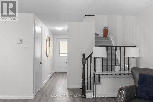 82 Loggers Run, Barrie (Ardagh), ON - Indoor Photo Showing Other Room