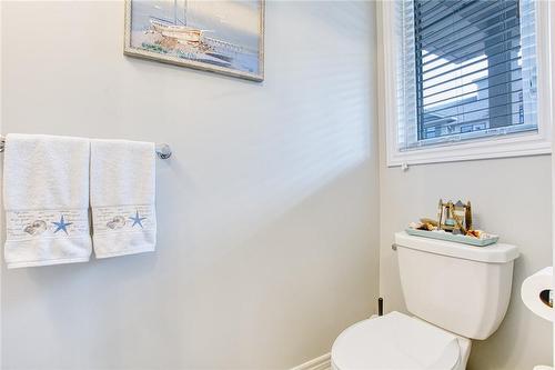 61 Waterview Lane, Grimsby, ON - Indoor Photo Showing Bathroom