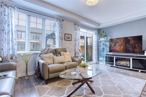 61 Waterview Lane, Grimsby, ON - Indoor Photo Showing Living Room With Fireplace