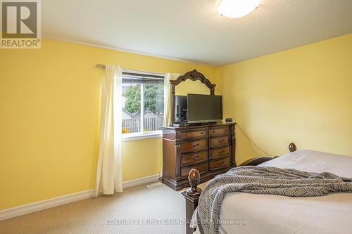 58 Owen Court, Central Elgin (Lynhurst), ON - Indoor Photo Showing Bedroom