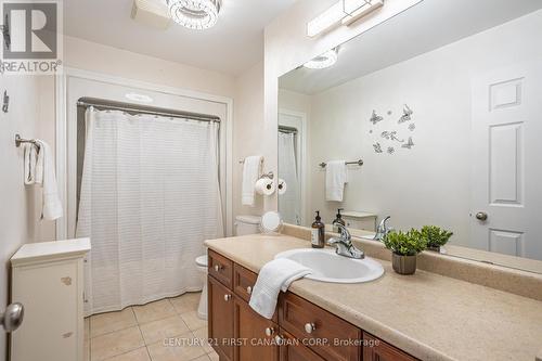 58 Owen Court, Central Elgin (Lynhurst), ON - Indoor Photo Showing Bathroom