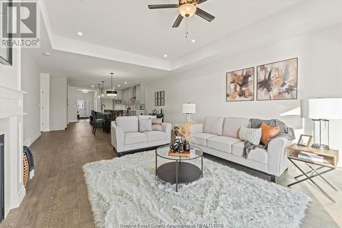 3198 Tullio Drive, Lasalle, ON - Indoor Photo Showing Living Room