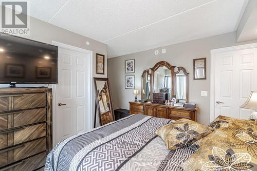 911 - 716 Main Street E, Milton (Old Milton), ON - Indoor Photo Showing Bedroom