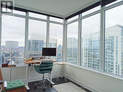 4210 - 17 Bathurst Street, Toronto (Waterfront Communities), ON - Indoor Photo Showing Office