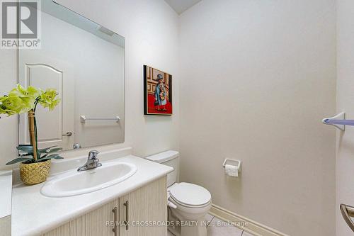 250 Wesmina Avenue, Whitchurch-Stouffville, ON - Indoor Photo Showing Bathroom