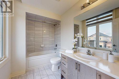 250 Wesmina Avenue, Whitchurch-Stouffville, ON - Indoor Photo Showing Bathroom