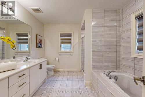 250 Wesmina Avenue, Whitchurch-Stouffville, ON - Indoor Photo Showing Bathroom