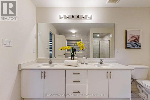 250 Wesmina Avenue, Whitchurch-Stouffville, ON - Indoor Photo Showing Bathroom