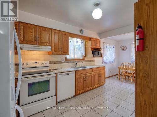 10 Pinehurst Drive, Woodstock, ON - Indoor Photo Showing Kitchen With Double Sink