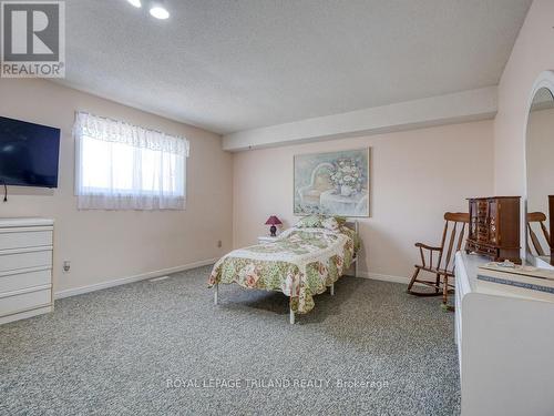 10 Pinehurst Drive, Woodstock, ON - Indoor Photo Showing Bedroom