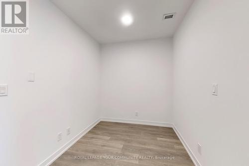 618 - 8 Beverley Glen Boulevard, Vaughan, ON - Indoor Photo Showing Other Room