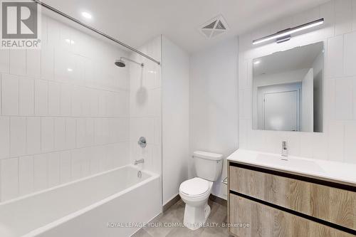 618 - 8 Beverley Glen Boulevard, Vaughan, ON - Indoor Photo Showing Bathroom