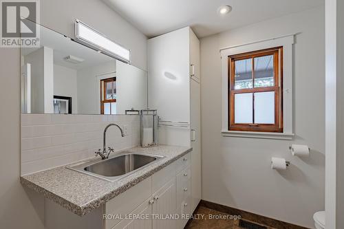 46676 Mapleton Line, Aylmer (Ay), ON - Indoor Photo Showing Bathroom