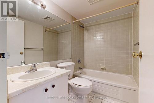 408 - 1540 Pickering Parkway, Pickering, ON - Indoor Photo Showing Bathroom