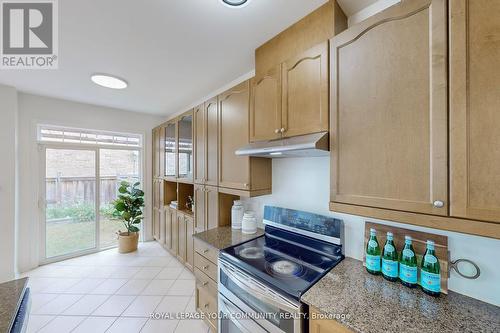 5505 Velda Road, Mississauga, ON - Indoor Photo Showing Kitchen