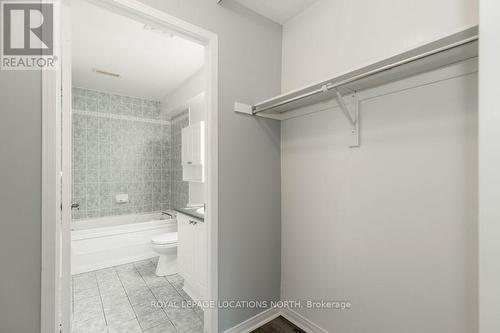 205 - 4 Beck Boulevard, Penetanguishene, ON - Indoor Photo Showing Bathroom