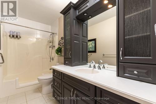 34 - 145 North Centre Road, London, ON - Indoor Photo Showing Bathroom