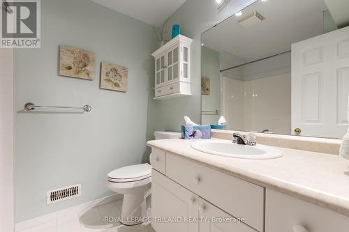 34 - 145 North Centre Road, London, ON - Indoor Photo Showing Bathroom