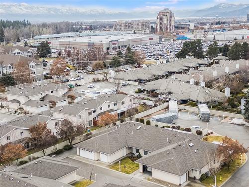 20-1874 Parkview Crescent, Kelowna, BC - Outdoor With View