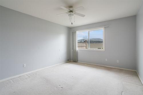 20-1874 Parkview Crescent, Kelowna, BC - Indoor Photo Showing Other Room