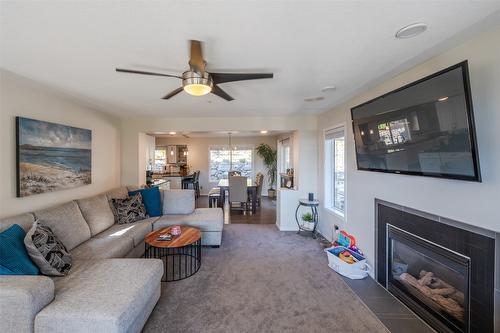 4123 Ponderosa Drive, Peachland, BC - Indoor Photo Showing Living Room With Fireplace