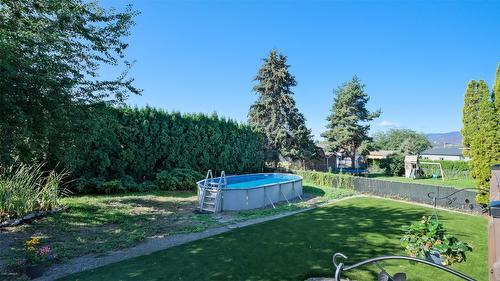 4741 Parkdale Crescent, Kelowna, BC - Outdoor With Backyard