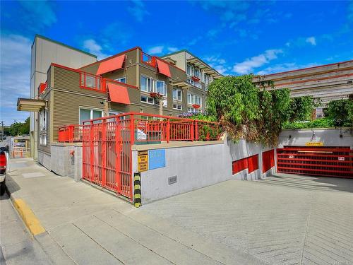 207-99 Chapel St, Nanaimo, BC - Outdoor