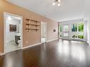 207-99 Chapel St, Nanaimo, BC  - Indoor Photo Showing Living Room 