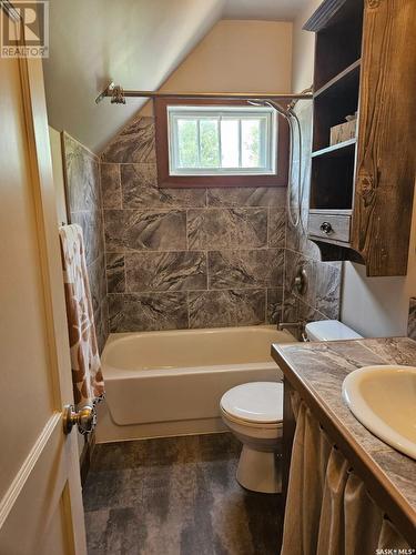 507 Pheasant Street, Grenfell, SK - Indoor Photo Showing Bathroom