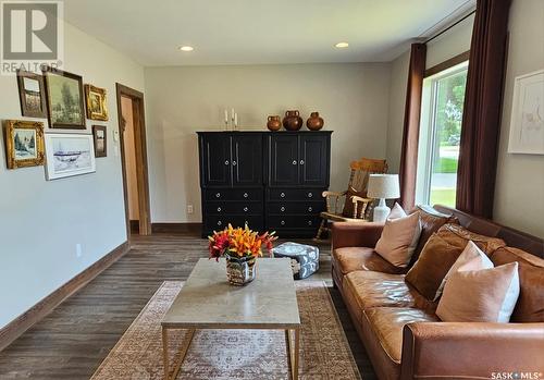 507 Pheasant Street, Grenfell, SK - Indoor Photo Showing Living Room