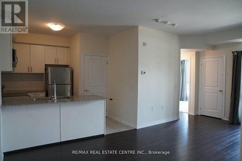 305 - 2388 Khalsa Gate, Oakville, ON - Indoor Photo Showing Kitchen With Double Sink