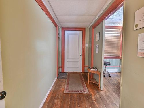 Hall d'entrÃ©e - 146 Rue Denison O., Granby, QC 