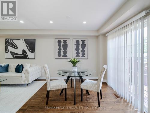 118 Native Landing Crescent S, Brampton, ON - Indoor Photo Showing Dining Room