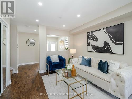 118 Native Landing Crescent S, Brampton (Fletcher'S Creek Village), ON - Indoor Photo Showing Living Room